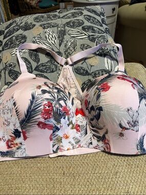 Cacique 46D Racerback floral bra